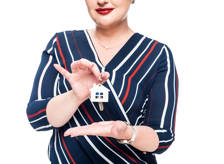 Realitní kancelář ano či ne?